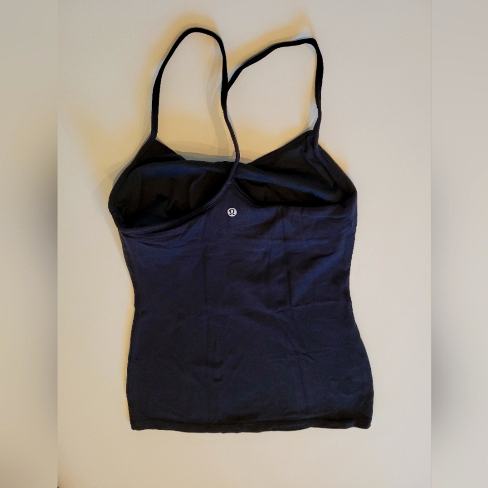 Lululemon women's size 6 Y tank with built in bra